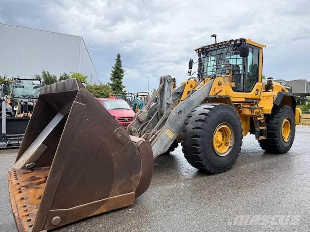 Volvo L110G Kolesové nakladače