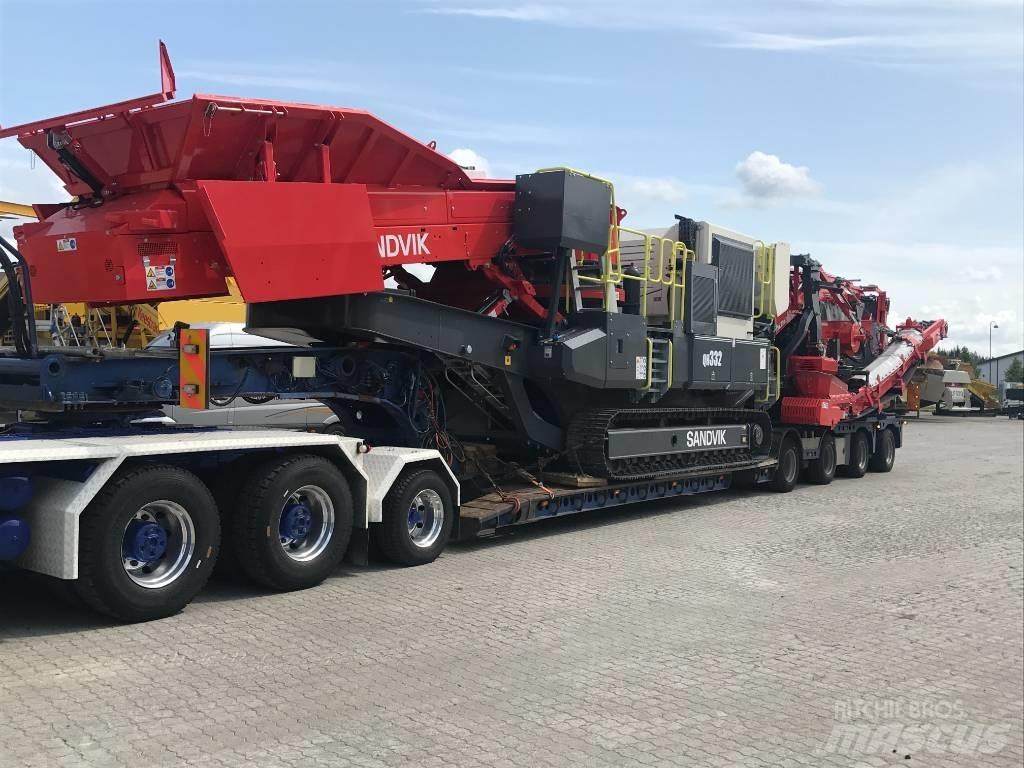 Sandvik QH 332 DDHS Mobilné drviče