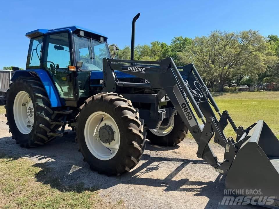 New Holland 8340 Traktory