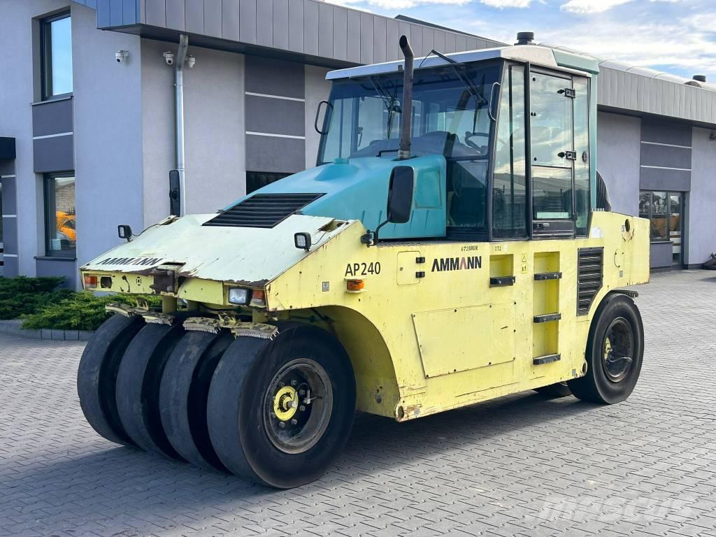 Ammann AP 240 Pneumatikové valce