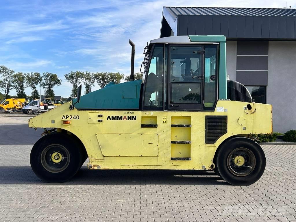 Ammann AP 240 Pneumatikové valce