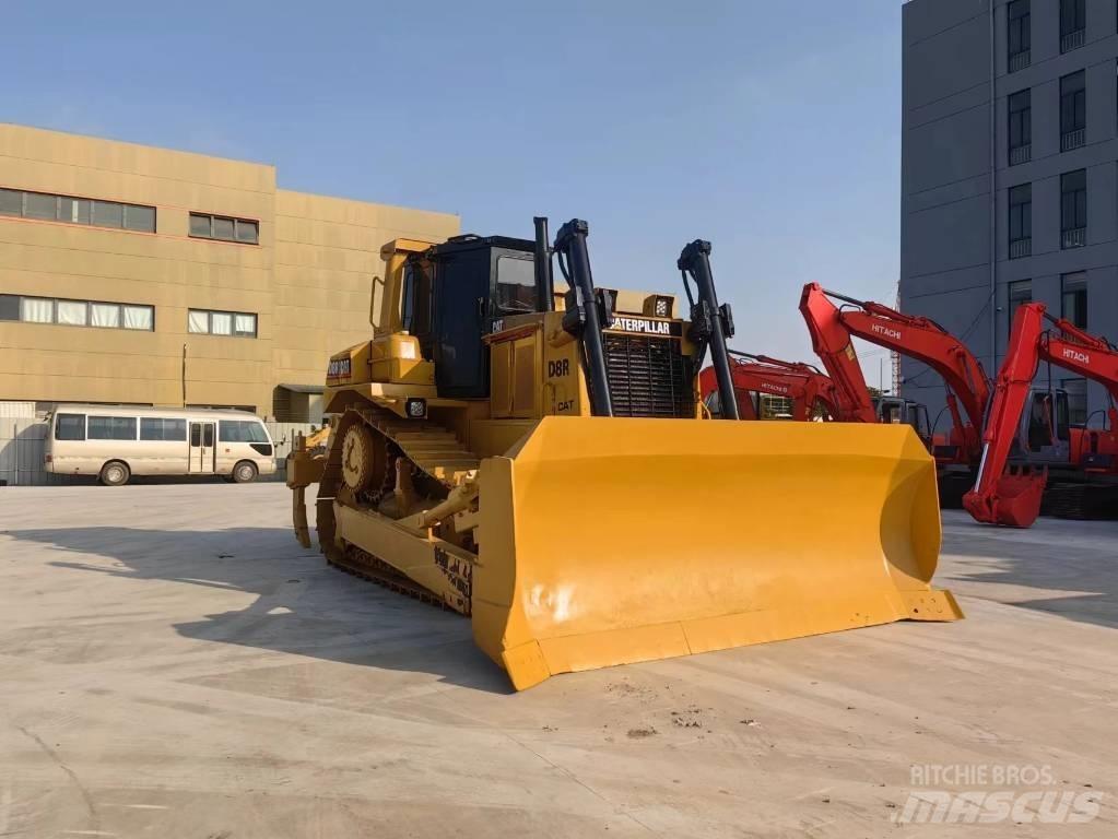 CAT D8R Pásové dozéry