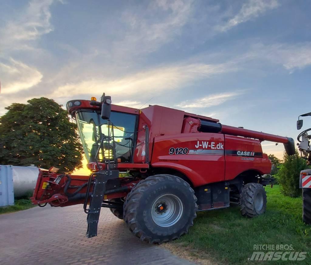 CASE 9120 Kombinované zberacie stroje