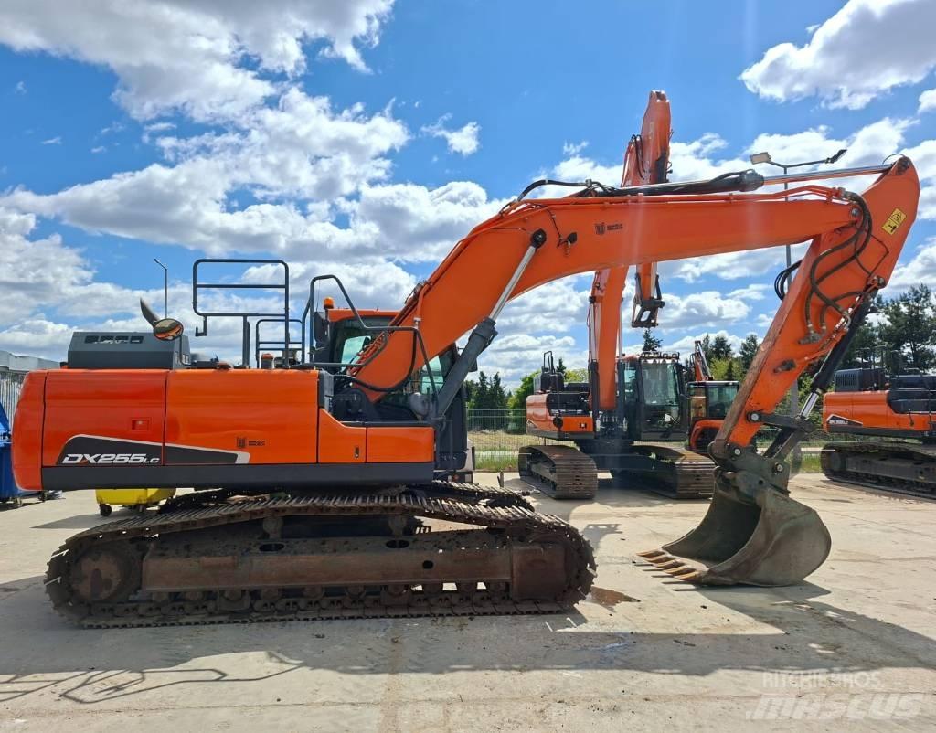 Doosan DX 255 LC-5 Pásové rýpadlá