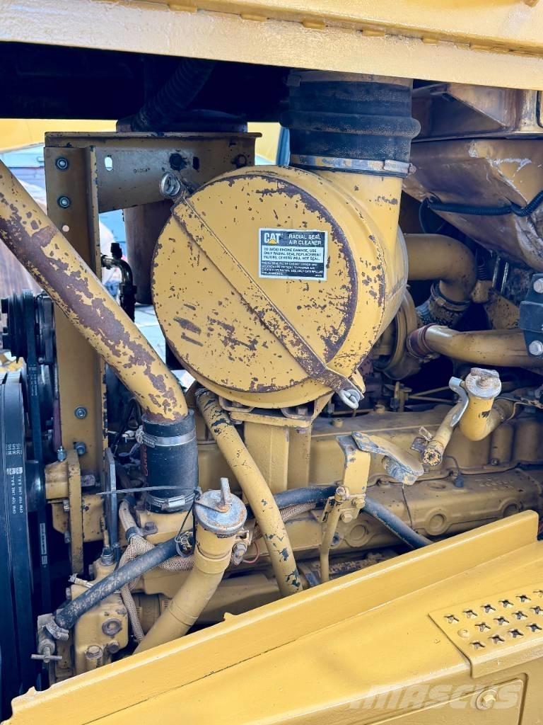 CAT D 6 H Pásové dozéry