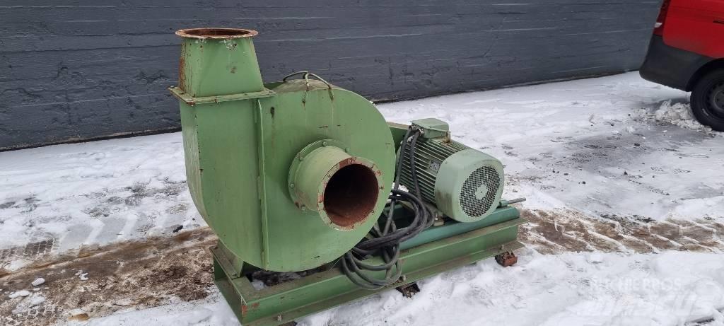  Siirtopuhallin 30 kW Dopravníky