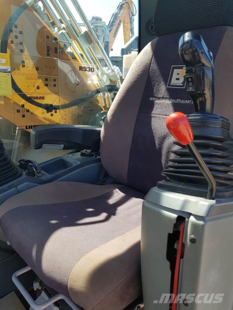 Liebherr R930 Pásové rýpadlá