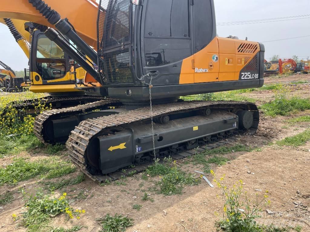 Hyundai 220LC-9S Pásové rýpadlá
