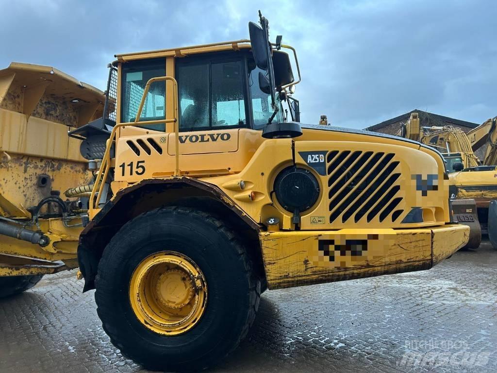Volvo A 25 D Kĺbové nákladné autá