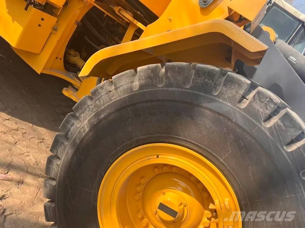 Volvo L 120 Kolesové nakladače