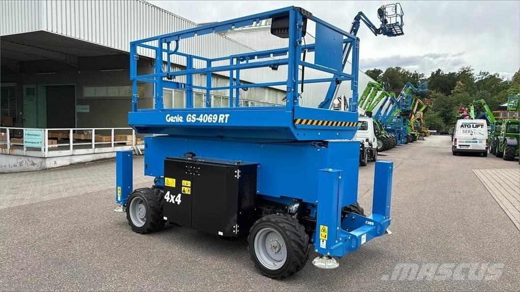 Genie GS-4069 RT Nožnicové zdvíhacie plošiny