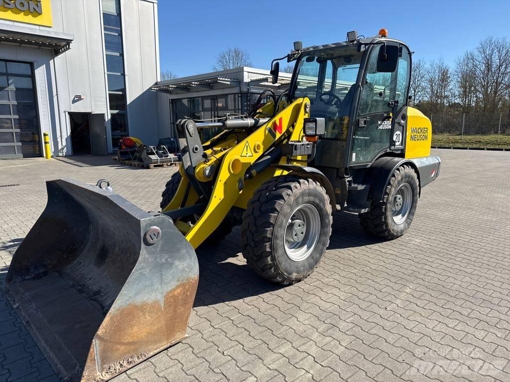 Wacker Neuson WL 70 Kolesové nakladače
