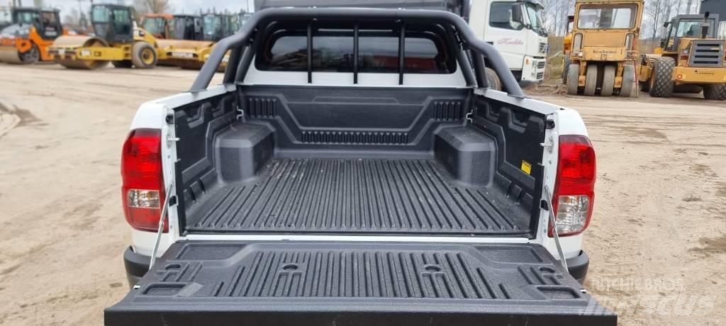 Toyota Hilux Nakladacia/sklápacia bočnica