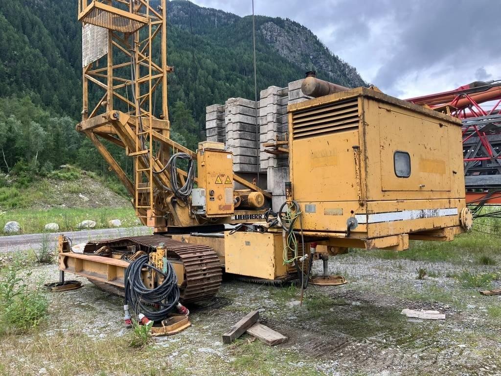 Liebherr LH 35 KR Pásové žeriavy