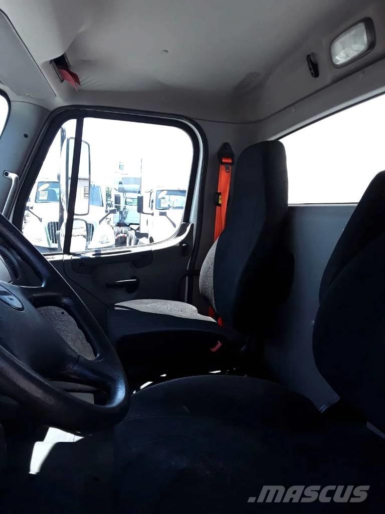 Freightliner M2 Vozidlá pre prepravu nápojov