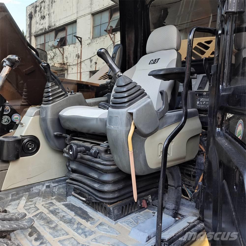 CAT 307 Pásové rýpadlá