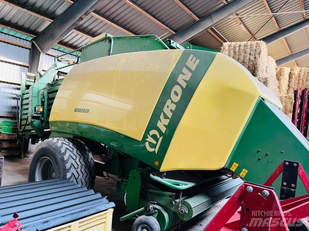 Krone Big Pack 12130 Lisy na hranaté balíky