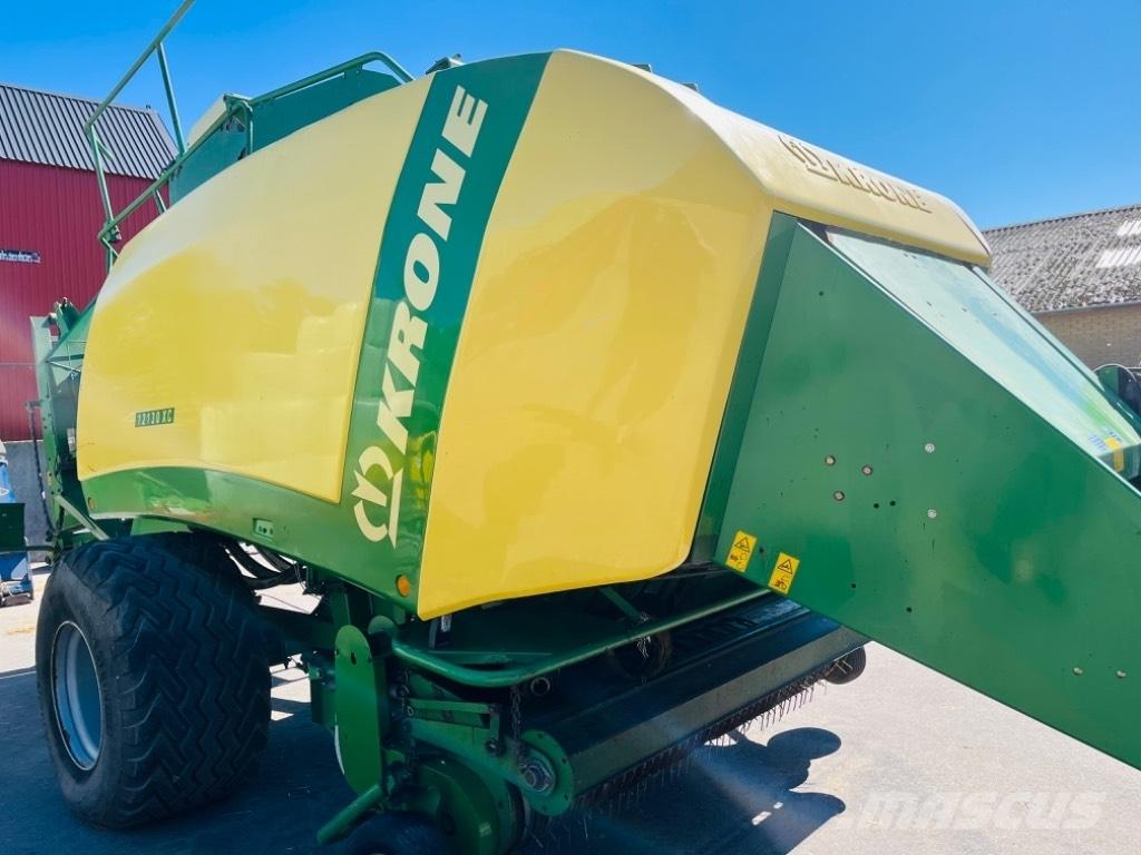 Krone Big Pack 12130 Lisy na hranaté balíky