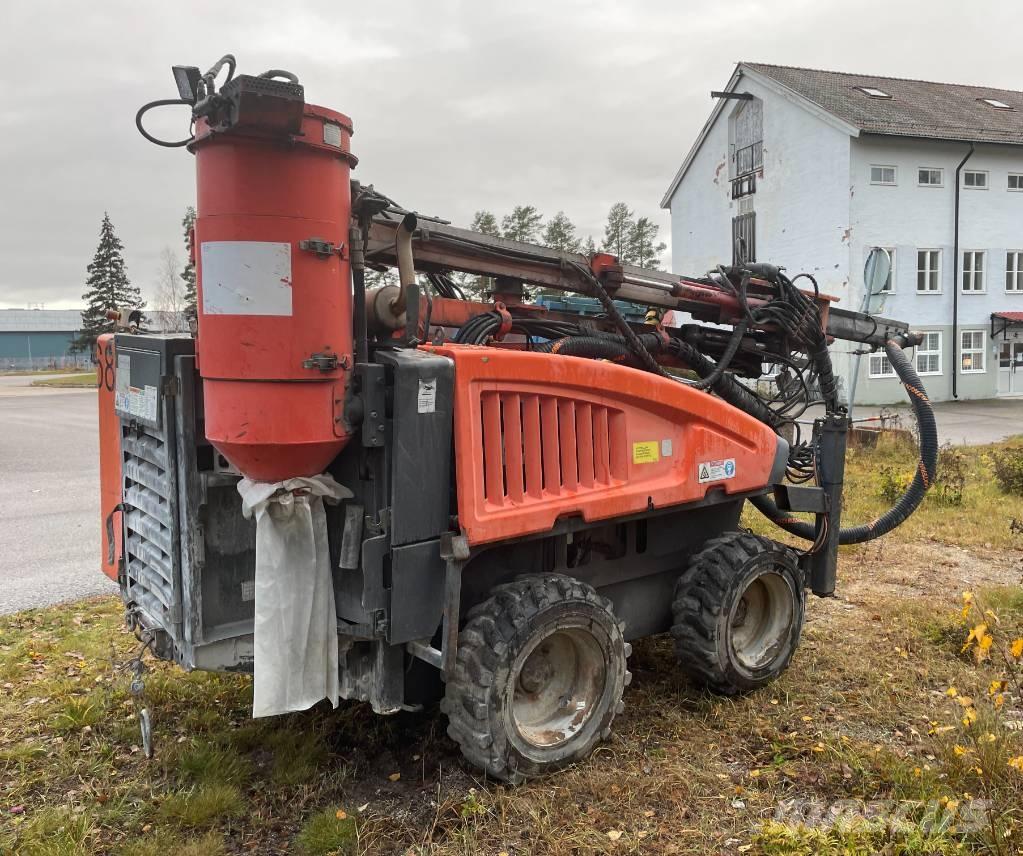 Sandvik DC125R Povrchové vrtné súpravy