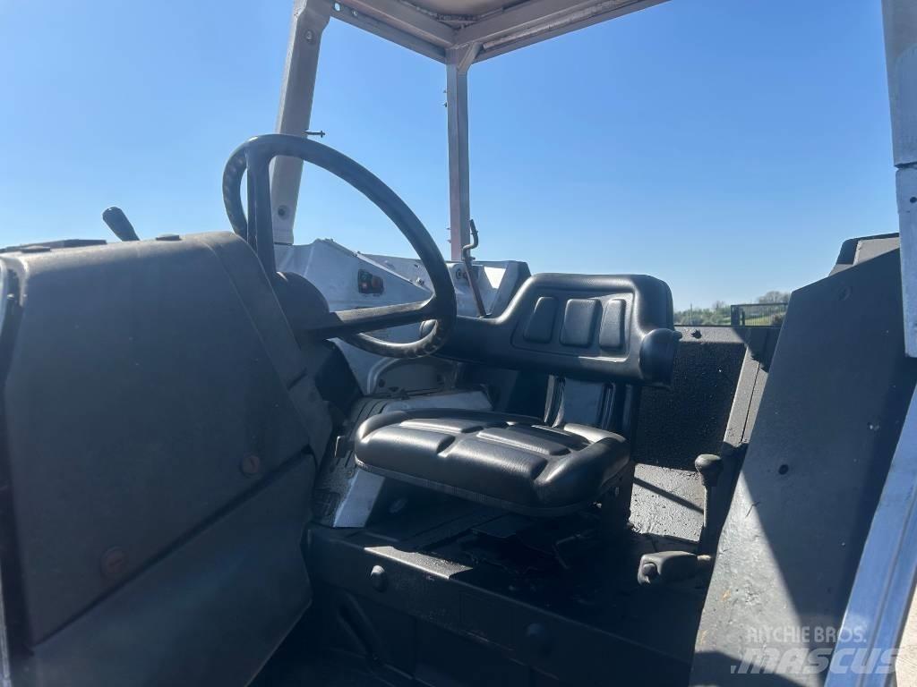 Massey Ferguson 399 Traktory