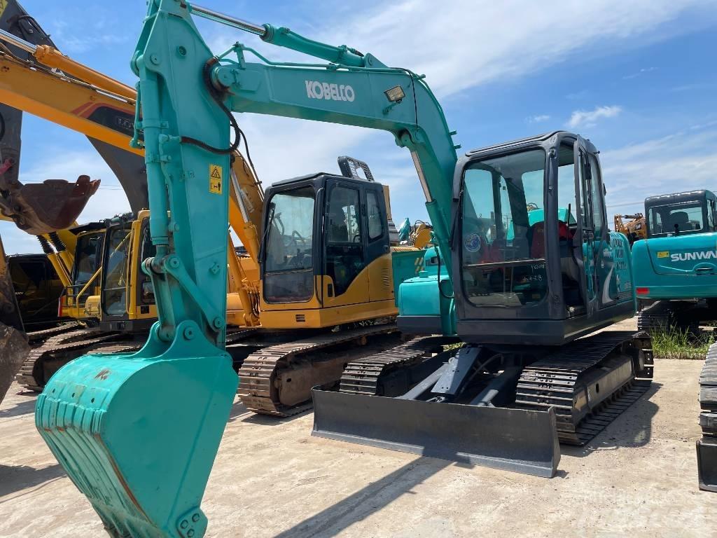 Kobelco SK 75 Midi rýpadlá 7 t - 12 t