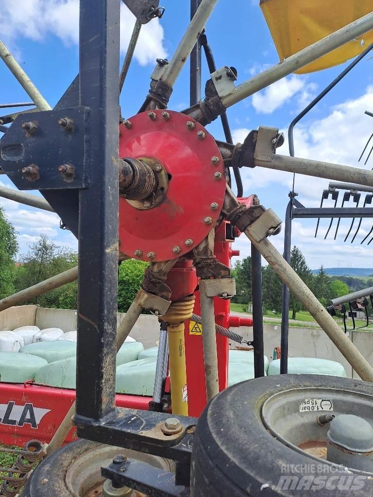 Fella TS 1402 Riadkovače