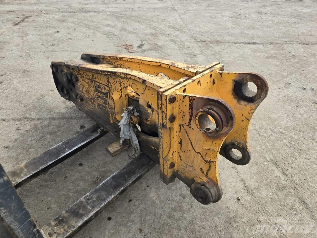 JCB 2T Búracie kladivá / Zbíjačky