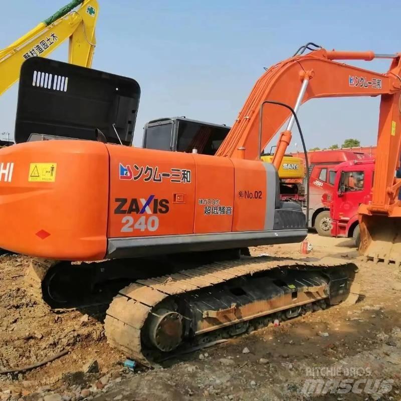 Hitachi ZX 240 Pásové rýpadlá