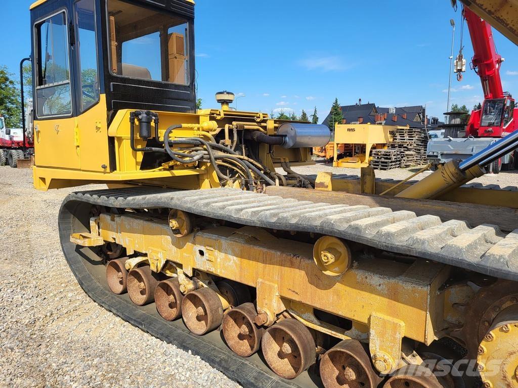 CAT LD 1000 Pásové sklápače
