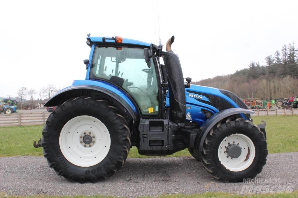 Valtra T174 Tractor Lesné traktory