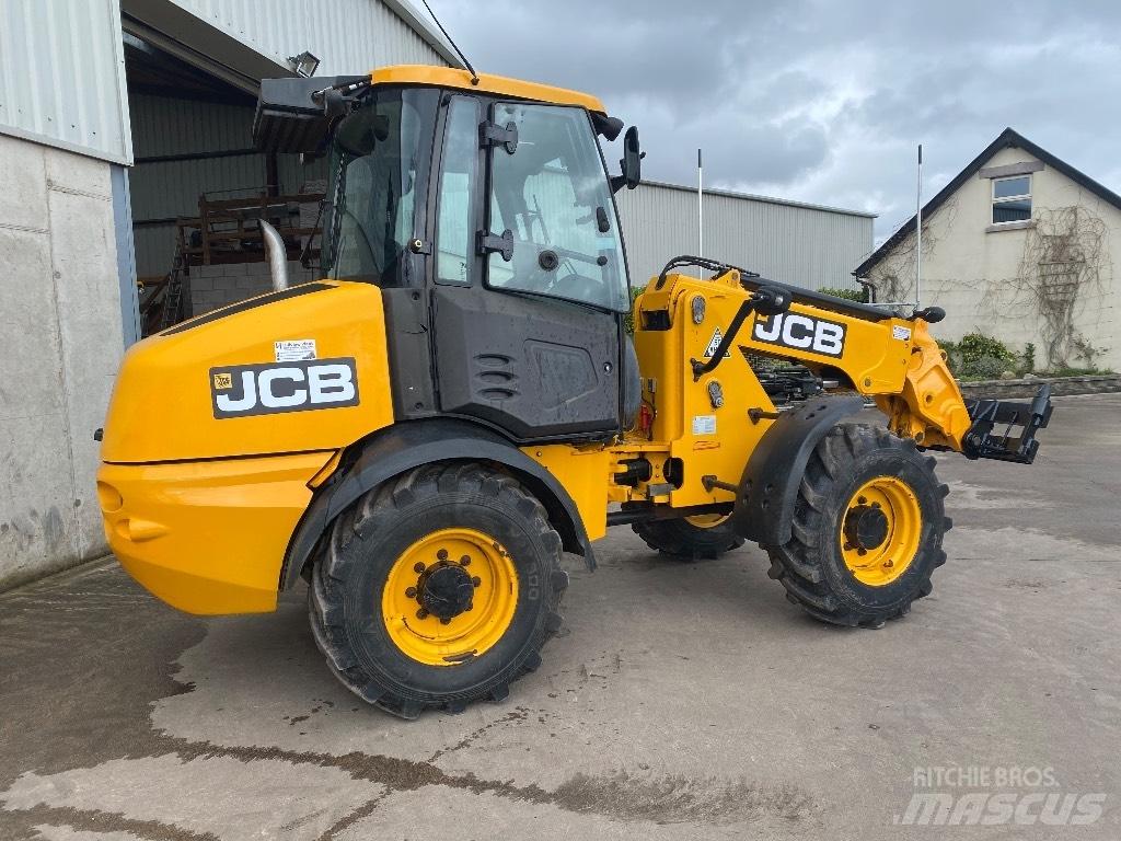 JCB TM 220 Teleskopické nakladače pre poľnohospodárstvo