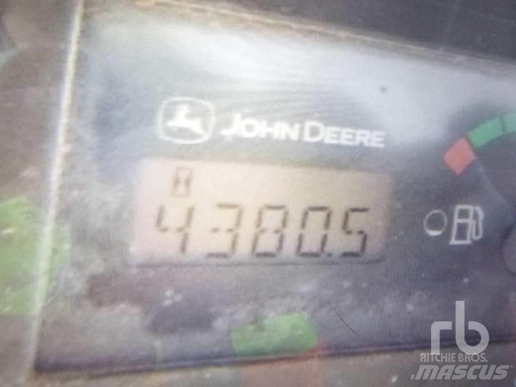 John Deere 325 Šmykom riadené nakladače