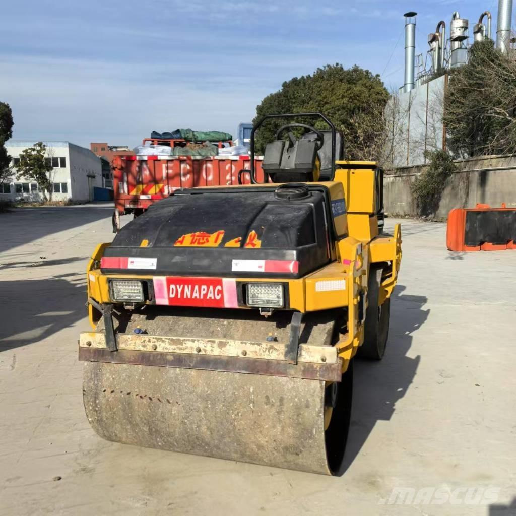 Dynapac CC 142 Tandemové valce