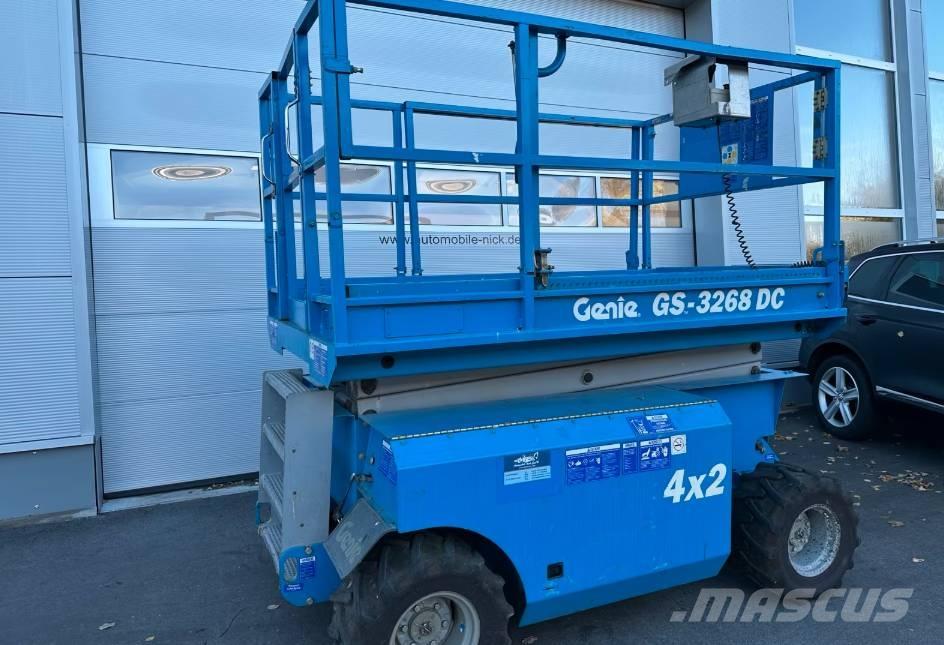 Genie GS 3268 Nožnicové zdvíhacie plošiny