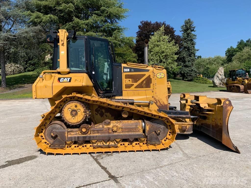 CAT D 6 N XL Pásové dozéry