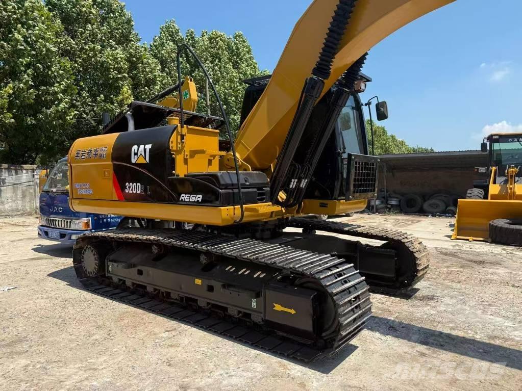 CAT 320 D Pásové rýpadlá