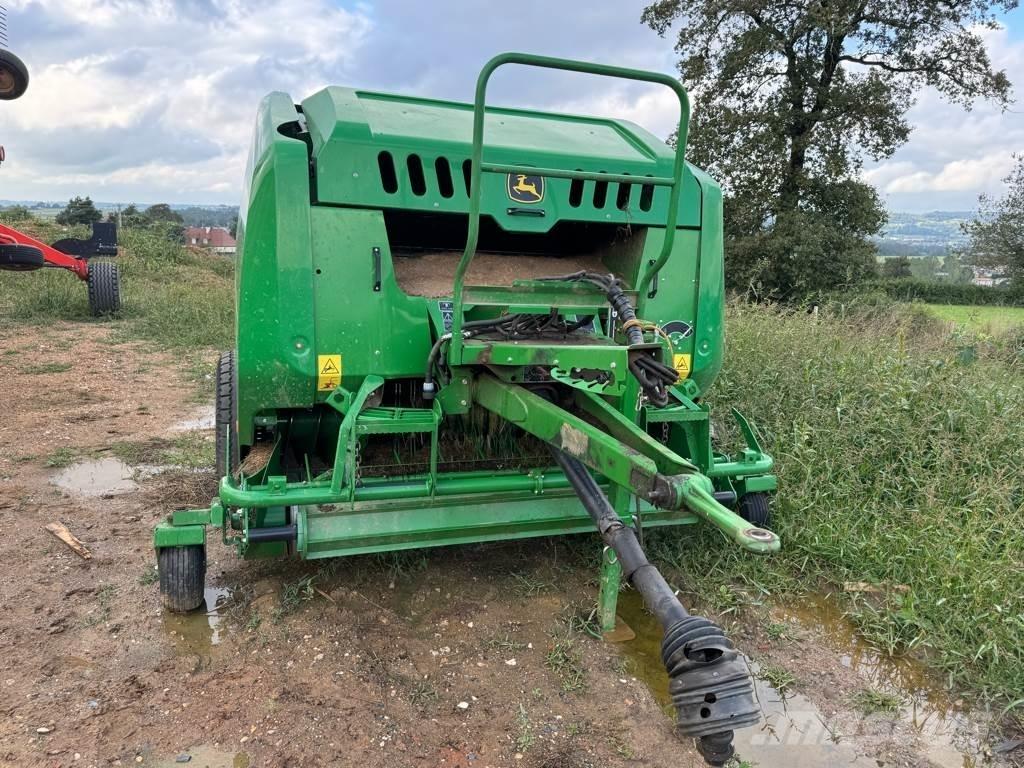 John Deere F441M Lisy na okrúhle balíky