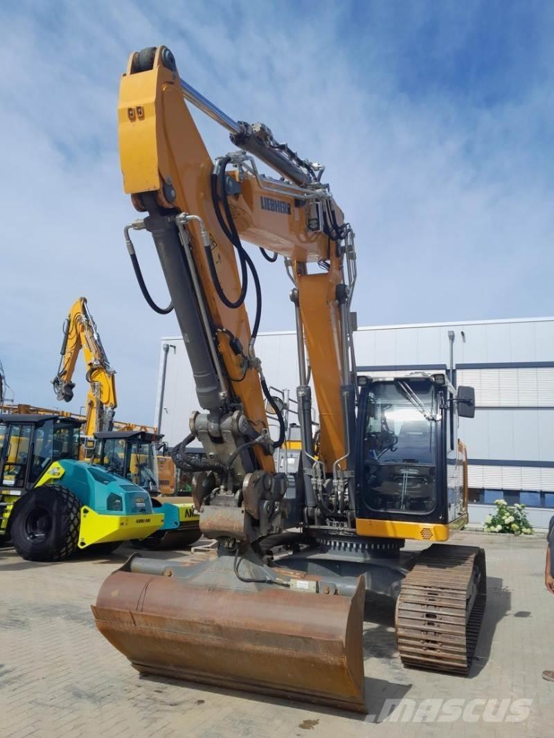 Liebherr R922 LC Pásové rýpadlá