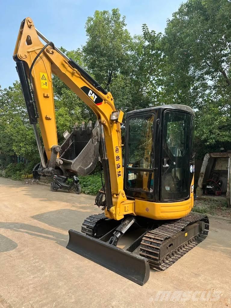 CAT 303CR Pásové rýpadlá