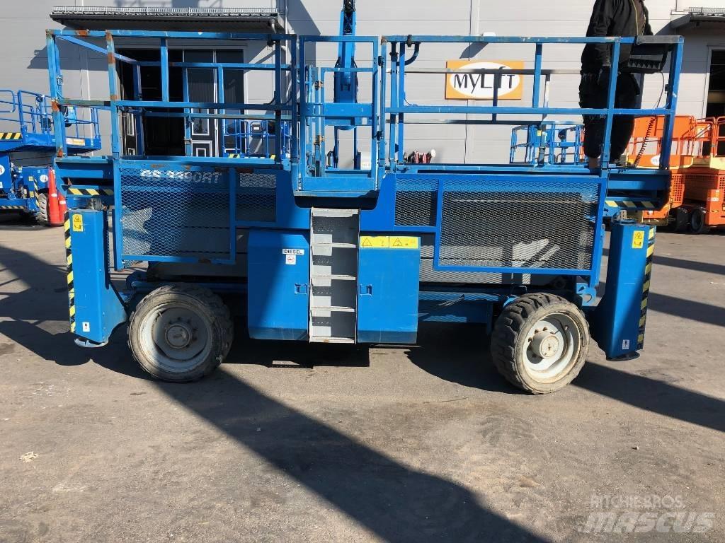Genie GS 3390 RT Nožnicové zdvíhacie plošiny
