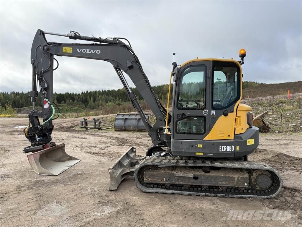 Volvo ECR88 D Midi rýpadlá 7 t - 12 t