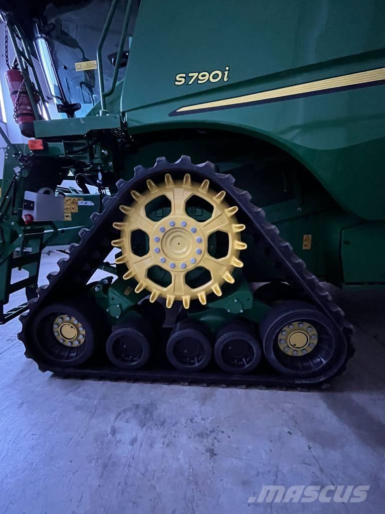 John Deere S790 i Kombinované zberacie stroje