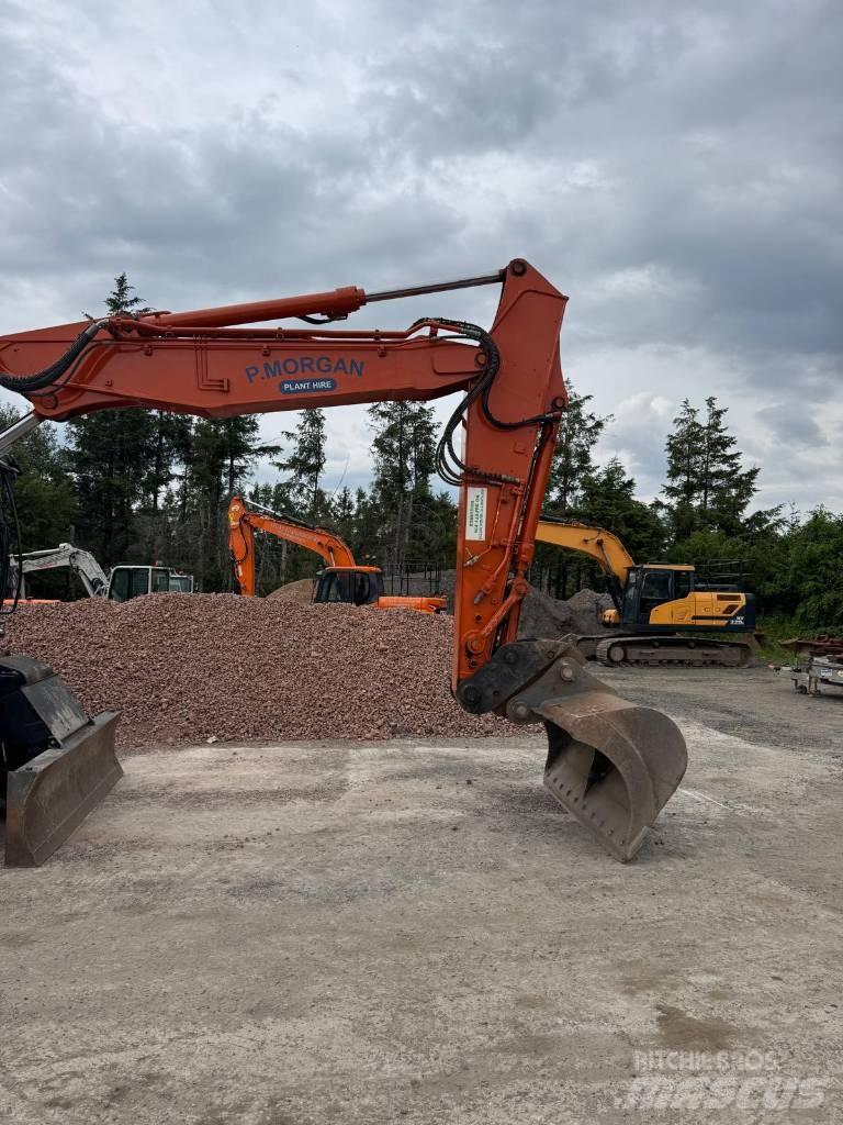Hitachi ZW 180 Kolesové rýpadlá
