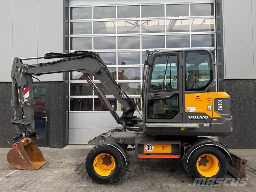 Volvo EW60E | A/C Midi rýpadlá 7 t - 12 t