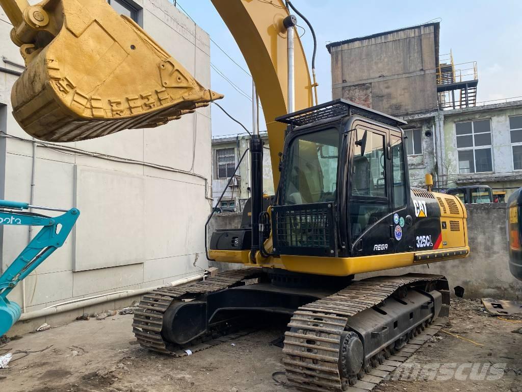 CAT 325 CL Pásové rýpadlá