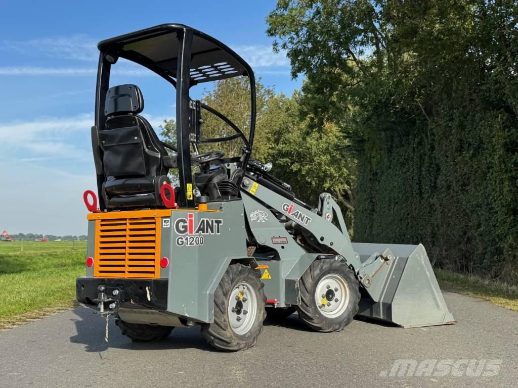 GiANT G 1200 Kolesové nakladače