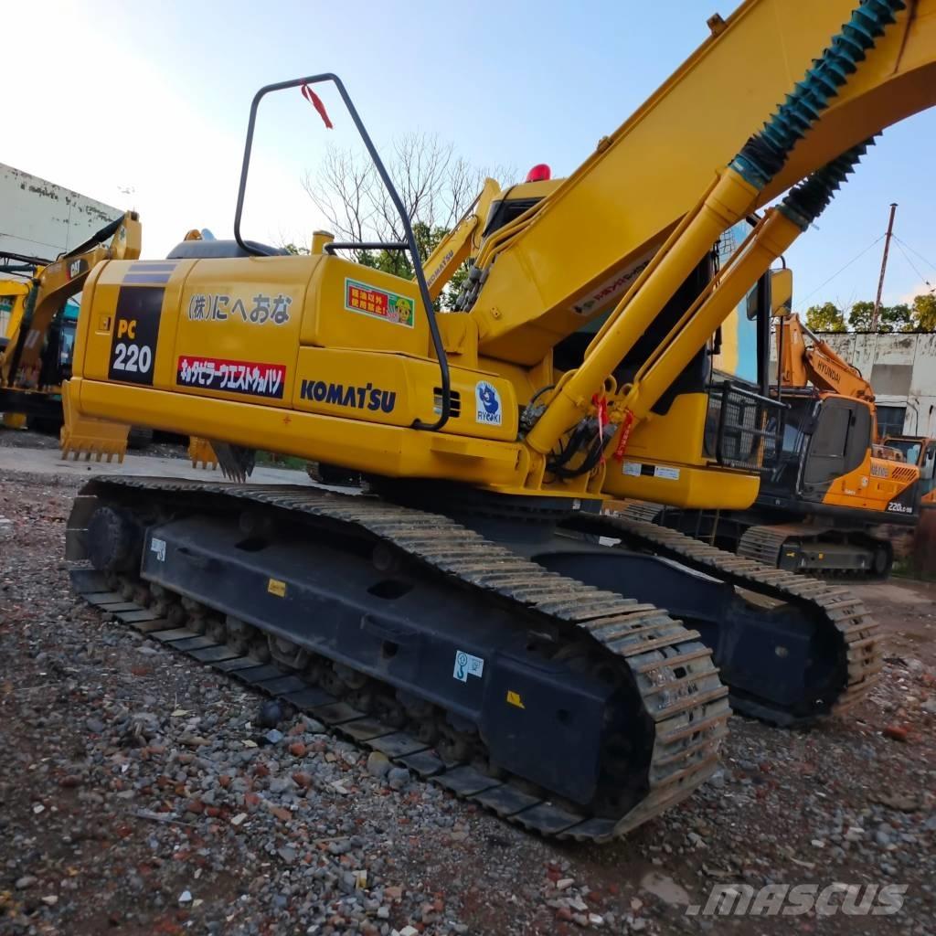 Komatsu PC 220-7 Pásové rýpadlá
