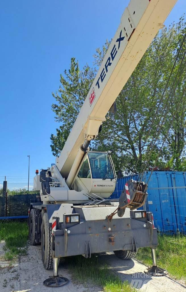 Terex A 350 Žeriavy pre ťažký terén