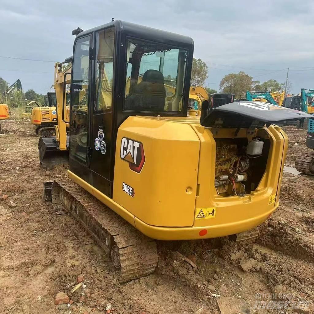 CAT 306E Pásové rýpadlá