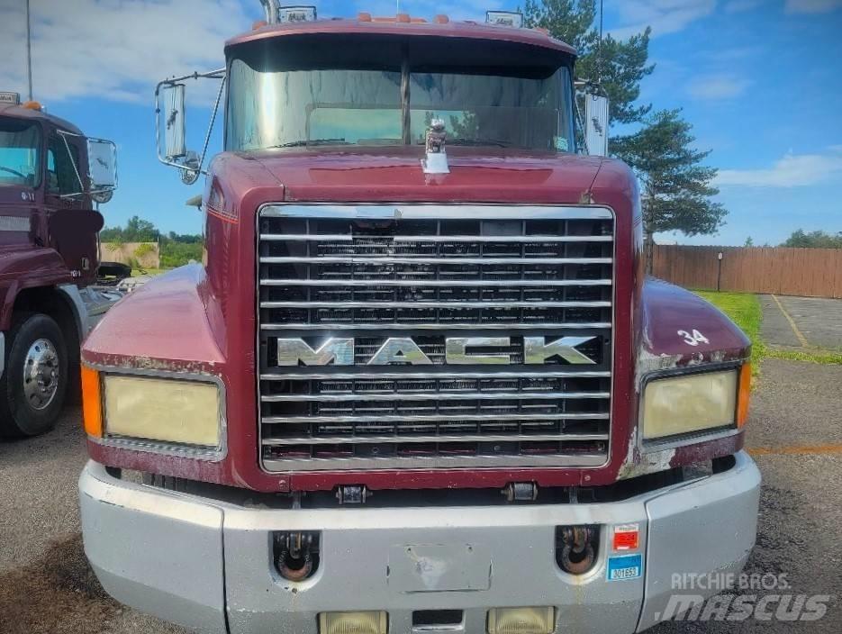 Mack CH613 Ťahače